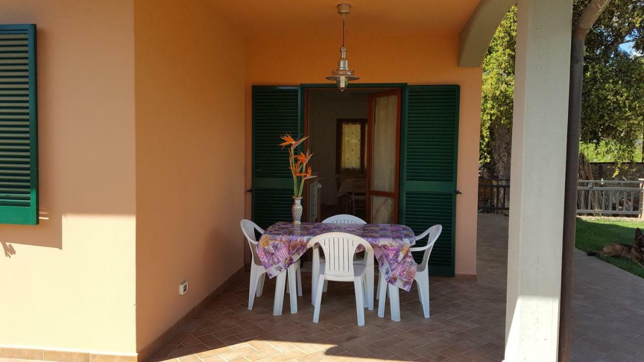 Agriturismo Rebua Porto Azzurro Exteriör bild